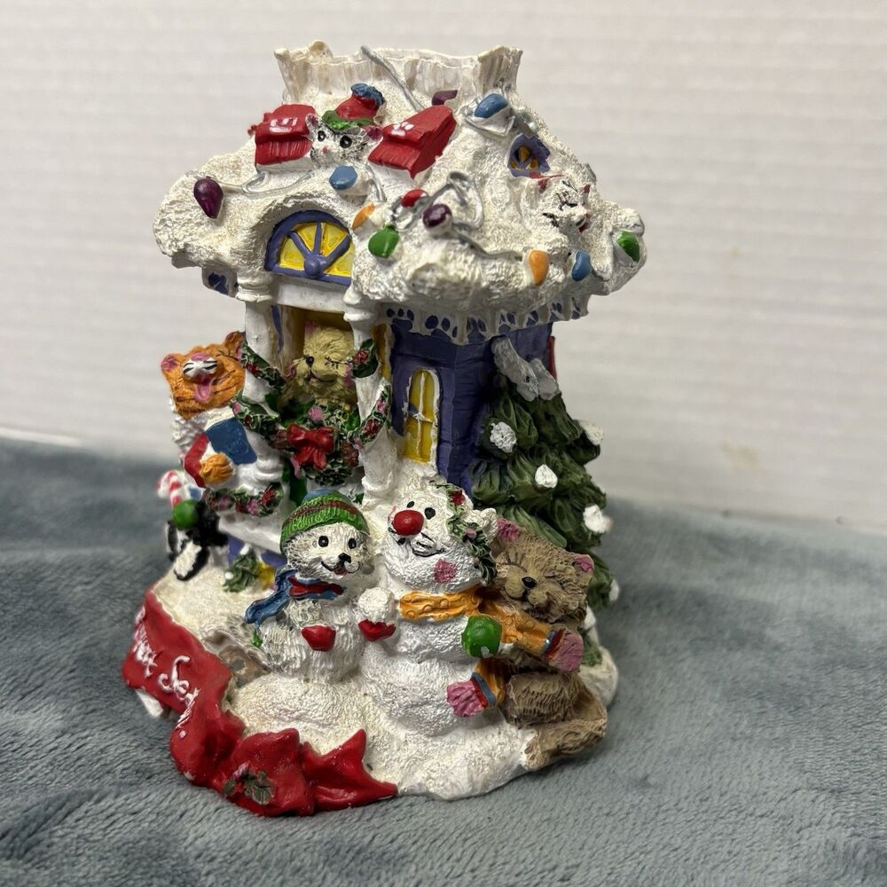 IT'S A PURRFECT SEASON Christmas Holiday Resin House 5.5" Tall x 4" Wide - Picture 7 of 16
